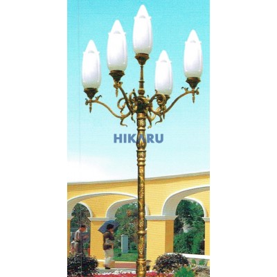Đèn sân vườn F084